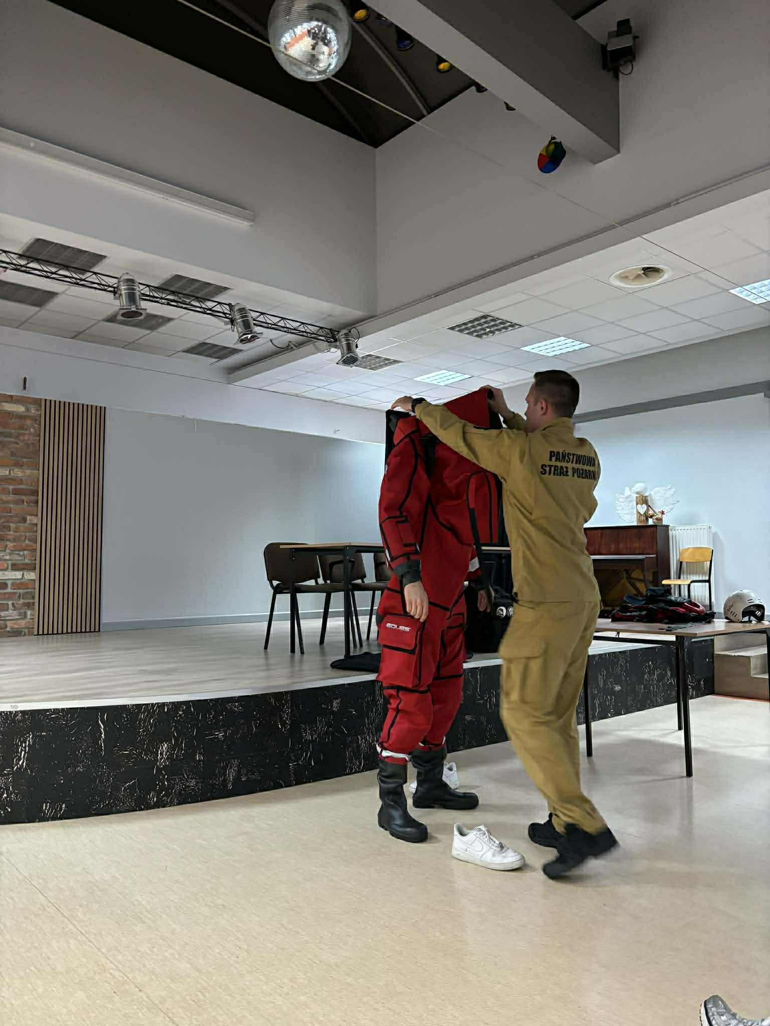 c9886582-2a62-457c-9c96-f09bae8500b0